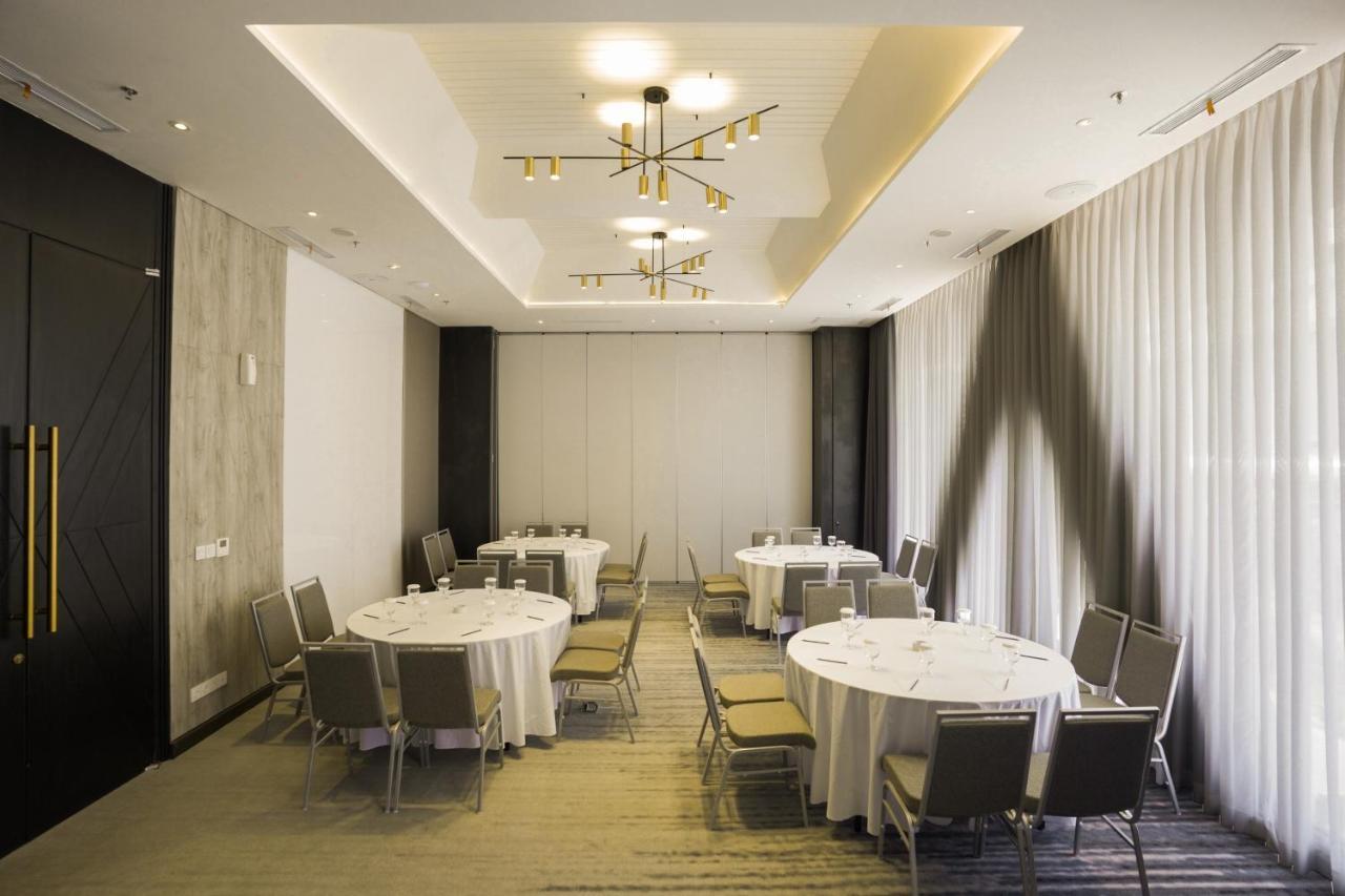Awann Sewu Boutique Hotel And Suite Semarang Exterior photo