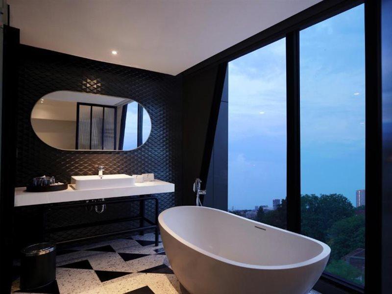 Awann Sewu Boutique Hotel And Suite Semarang Exterior photo