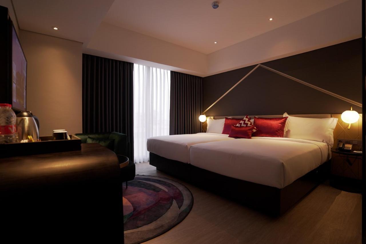 Awann Sewu Boutique Hotel And Suite Semarang Exterior photo